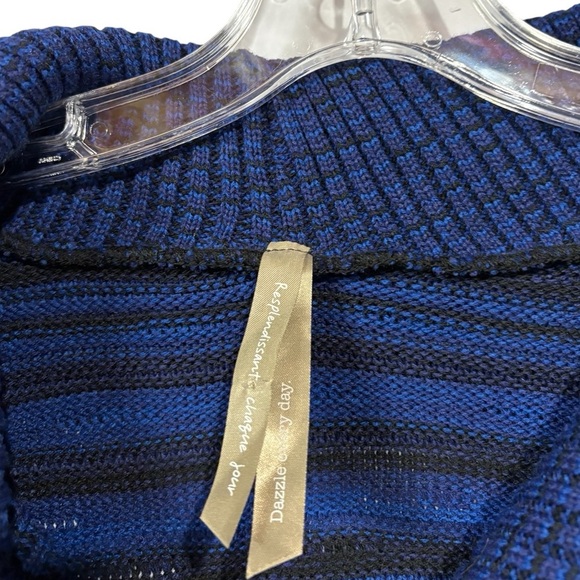 NWOT, Penningtons, Striped Cowl Neck Short Sleeve Sweater, 1X, Blue, Black - Picture 5 of 9